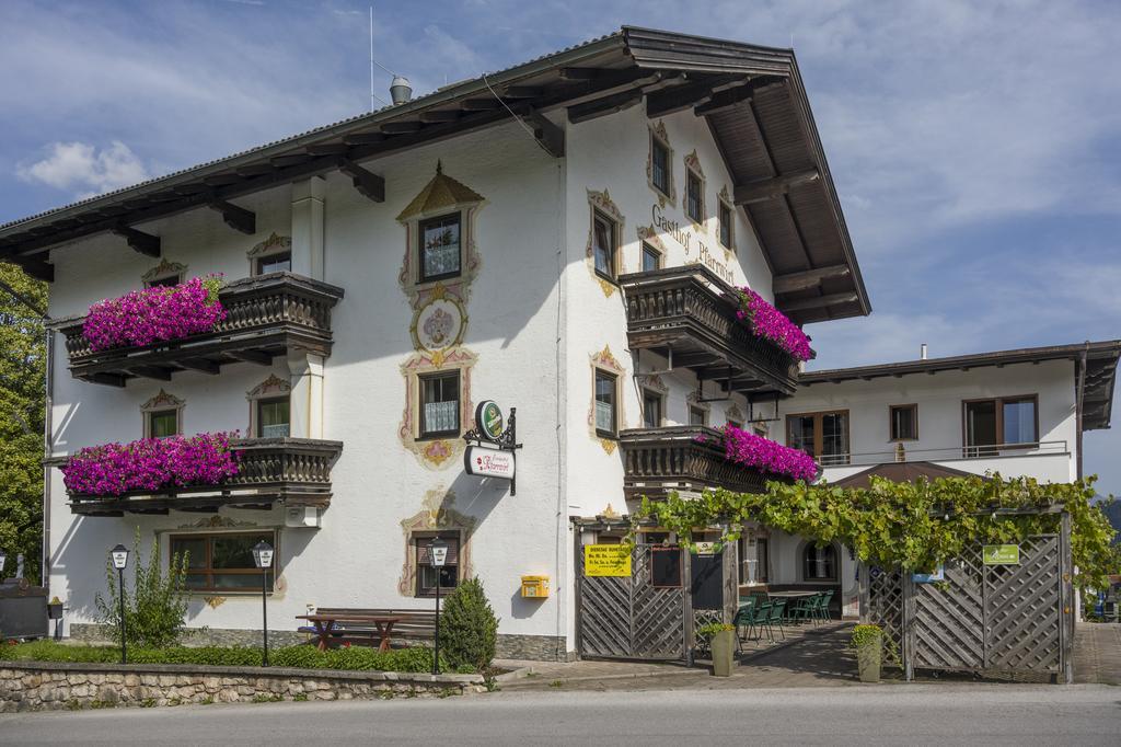 Landgasthof Pfarrwirt Hotel Thiersee Exterior foto